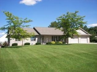 610 N Main St, Luxemburg, WI 54217