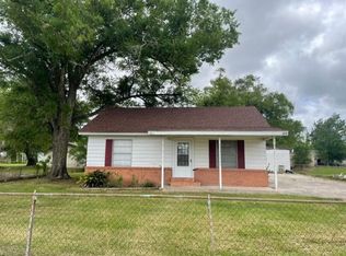 305 W Parish Rd, Sulphur, LA 70663