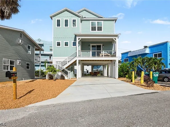 224 Fairweather Ln, Fort Myers Beach, FL 33931
