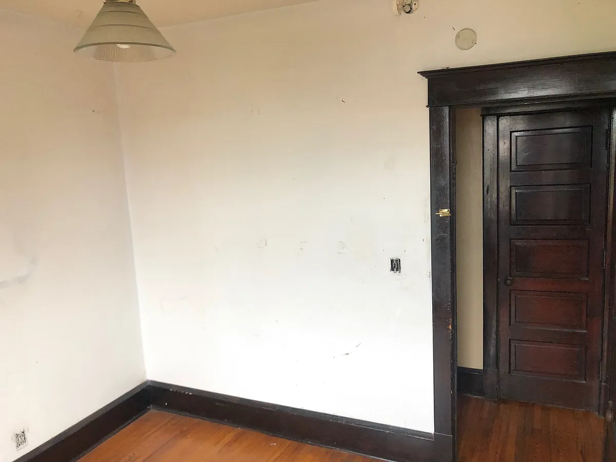 Building Photo - 301 W Monroe St #7