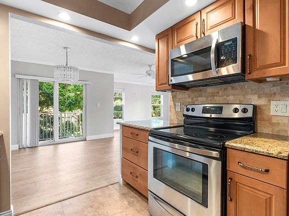 5th image of 950 Ponce De Leon Rd #3120