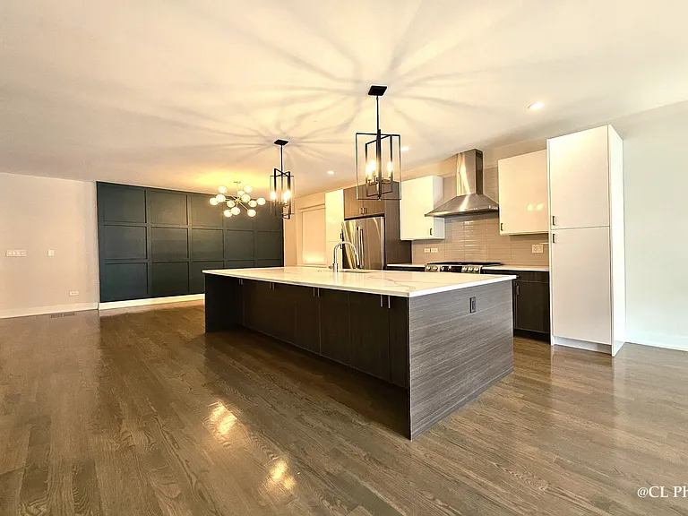 3620 W Diversey Ave #1B — Photo 2