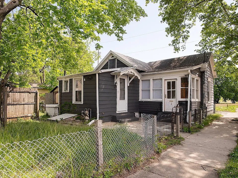 311 Hart St #1