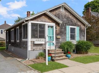 10 Curry Ave, Newport, RI 02840