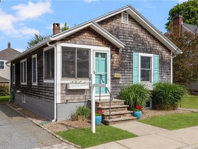 10 Curry Ave, Newport, RI, 02840