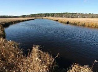 29 Old Landing Rd, Pembroke, MA 02359