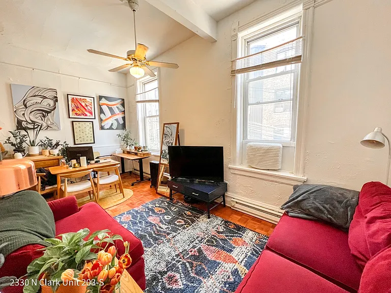 2330 N. Clark St. — Photo 6