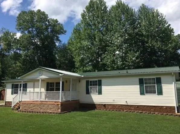 90 Daytona Ln, Danville, WV 25053