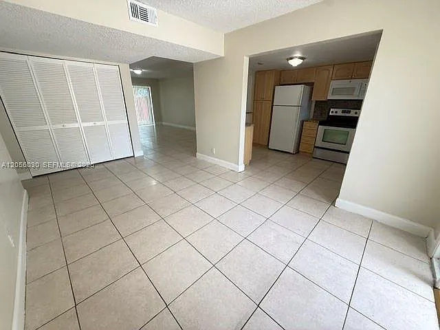 3750 NW 115th Way #21 — Photo 2