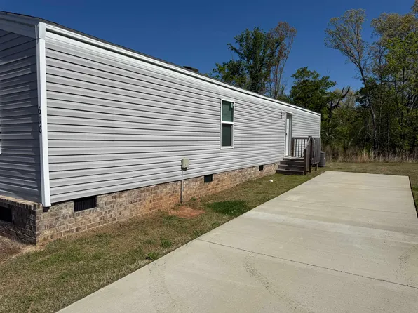 616 Signal Dr, Spartanburg, SC 29306