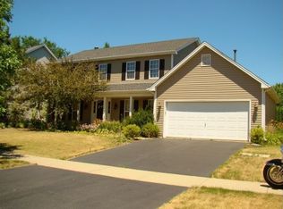 1189 Lewis Rd, Geneva, IL 60134