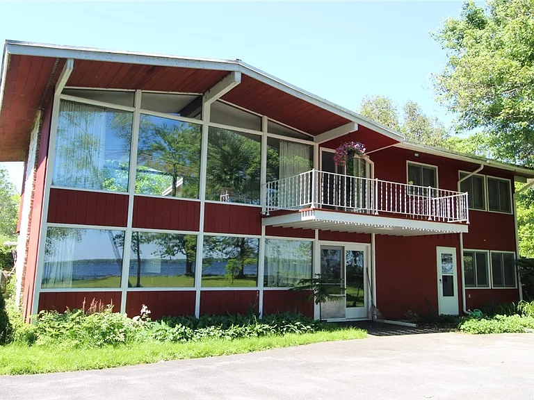 6363 Muskrat Bay Rd — Photo 2