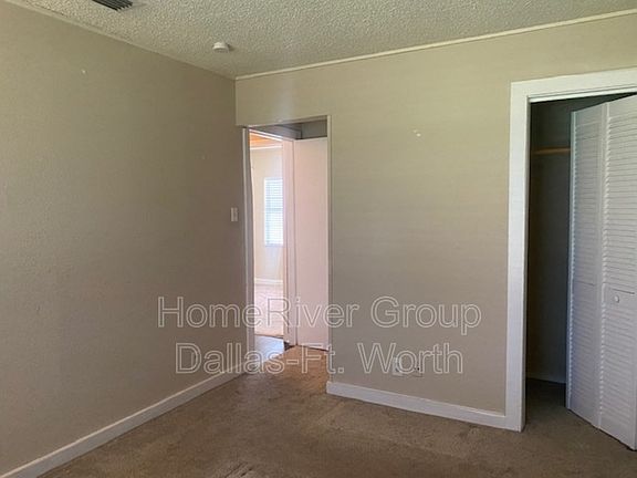 5th image of 1015 Blanco Dr