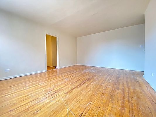 4th image of 14148 84th Dr #3