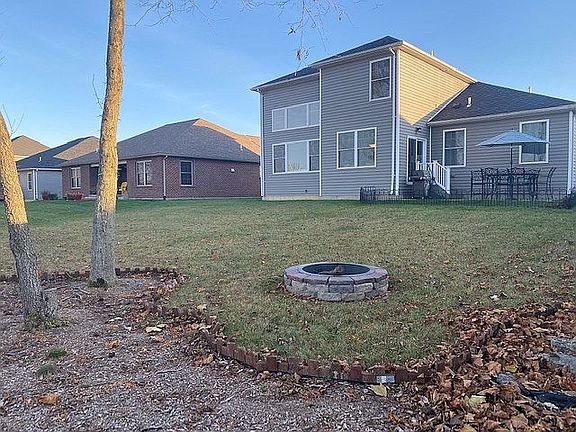 4th image of 2632 Shady Tree Dr