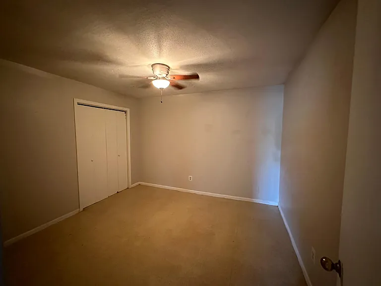 220 Pinckney St #F — Photo 5