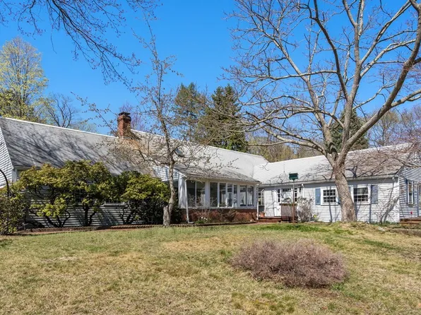 5 Summer St, Weston, MA 02493