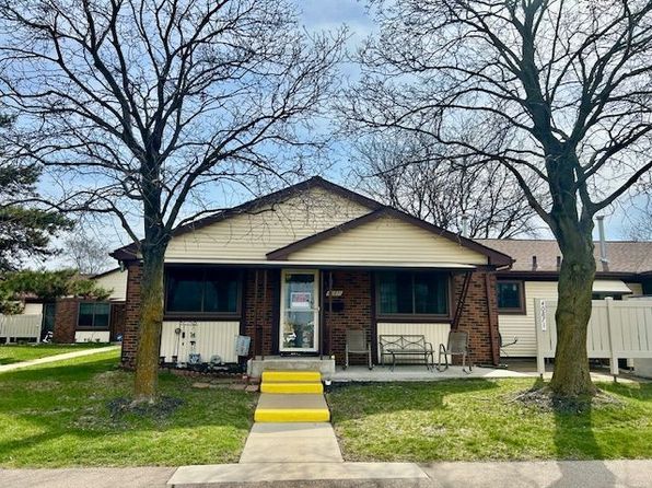 40871 Newport Dr, Plymouth, MI 48170