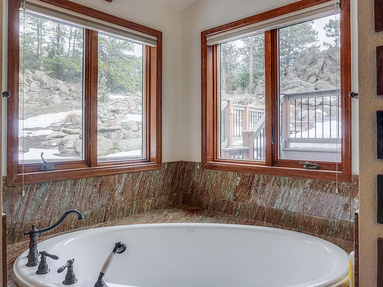 842 Lakeshore Dr — Photo 20