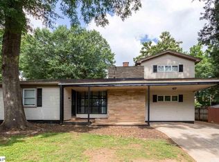 122 Scarlett St, Greenville, SC 29607