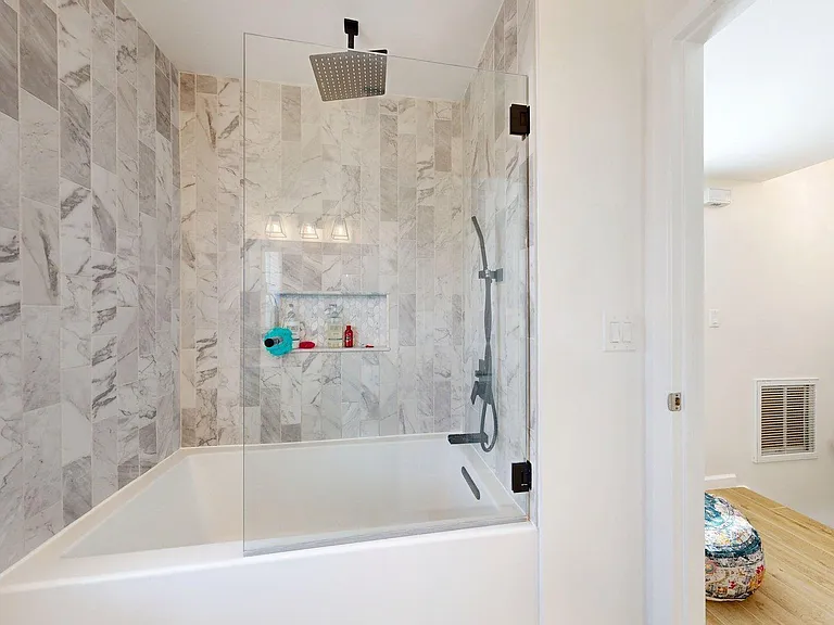 8630 S 51st St #3 — Photo 27