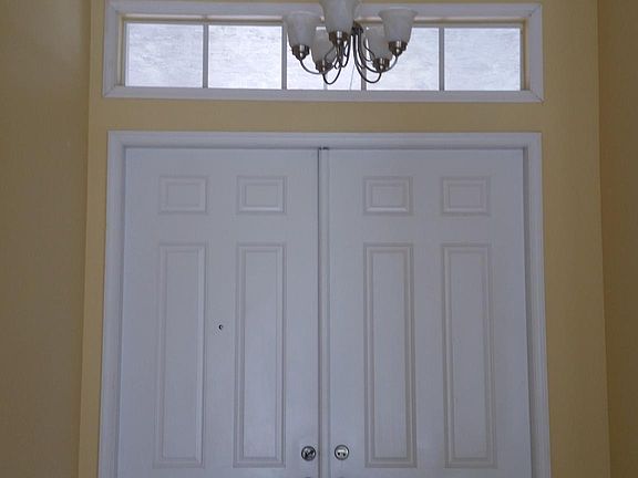 2nd image of 133 NW Madison Ct