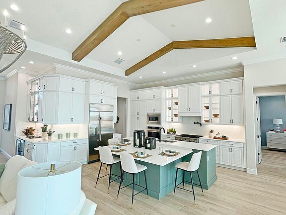 Kitchen Willow Signature Model