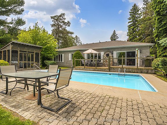 4th image of 527 Rougemount Dr