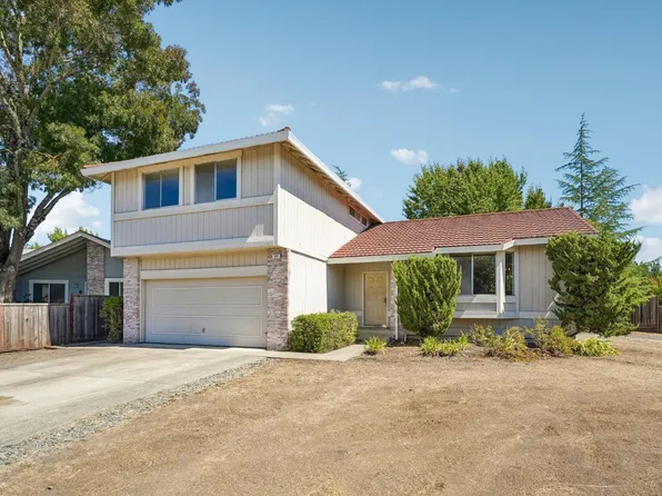 300 Stirrup Court, Santa Rosa, CA 95403