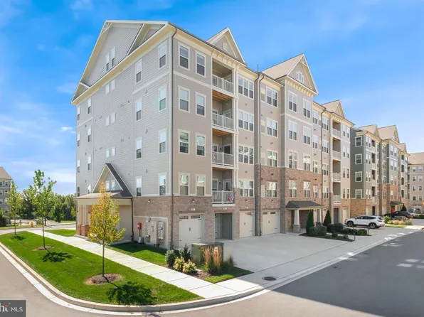3519 Starlight St #401, Frederick, MD 21704
