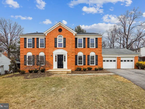 26 Locustwood Ct, Silver Spring, MD 20905