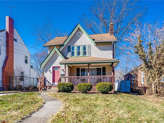 2nd image of 934 Packard Dr