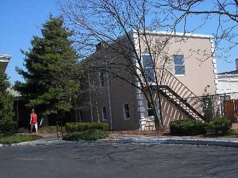 2nd image of 120 E Main St
