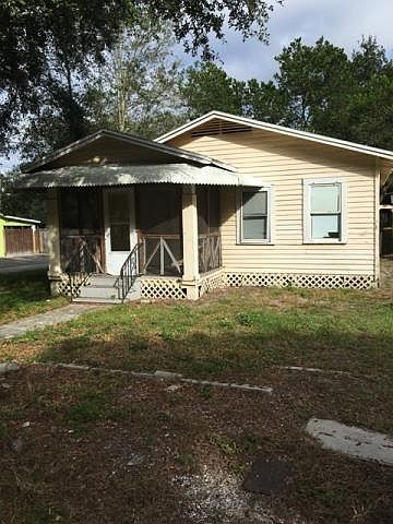 1st image of 1302 E Louisiana Ave