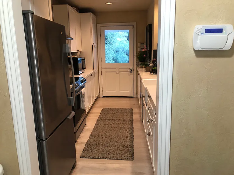 1142 Moore Rd #GUEST HOUSE — Photo 12