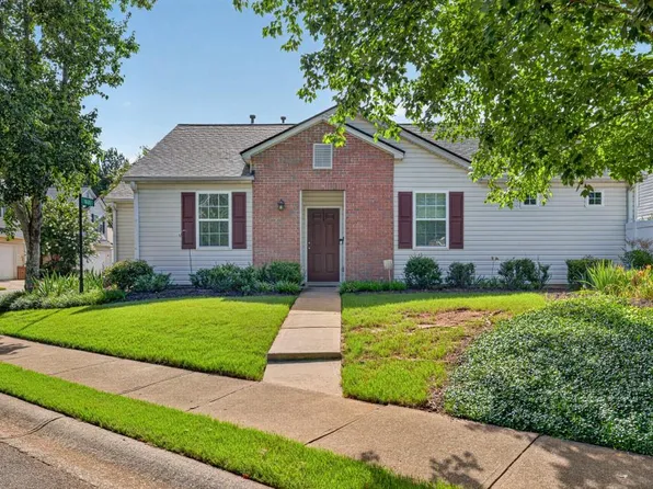 368 W Oaks Trl, Woodstock, GA 30188