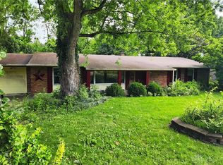 2427 Portage Path, Bellbrook, OH 45305