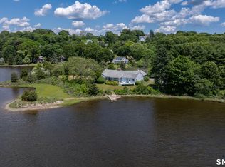 27 Wilbur Road, Stonington, CT 06378