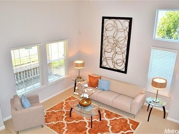 4th image of 1551 Arrowbrook Ave