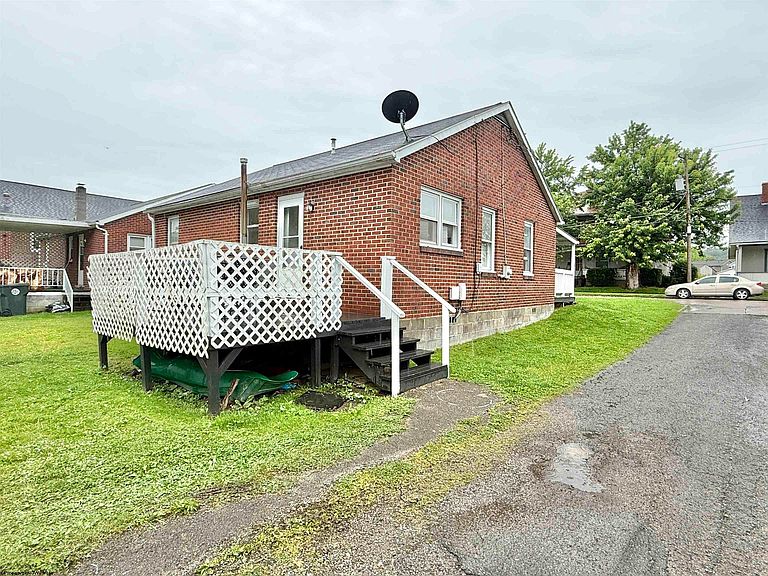 Listing photo 5