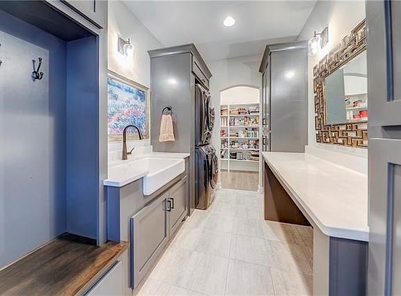 3rd image of 3007 W 157th Ct