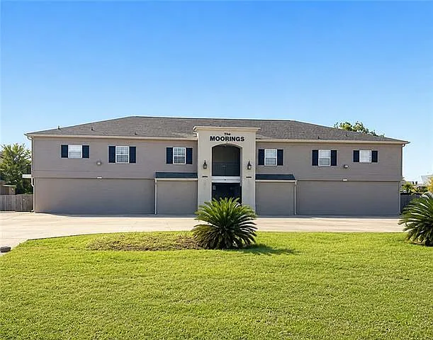 4854 Pontchartrain Dr #17 — Photo 1