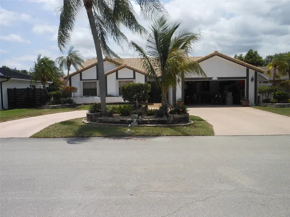 8706 NW 83rd Street, Tamarac, FL 33321