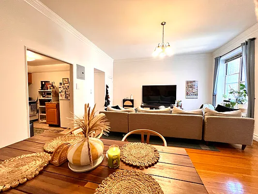 Rented by Compass | media 4