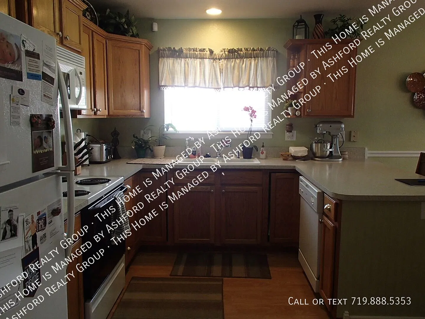 4 bed, 4.0 bath, 1979 sqft, $2,000 — Photo 4