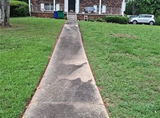 2869 Gwendon Ter, Decatur, GA 30034