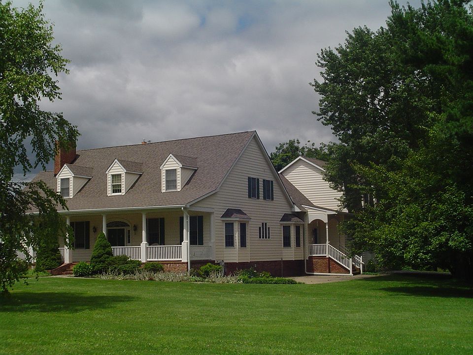 1st image of 10 Meadow Springs Dr