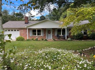 315 Southwood Dr, Kernersville, NC 27284