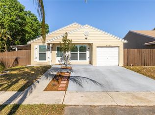 8451 SW 10th Ct, Pembroke Pines, FL 33025