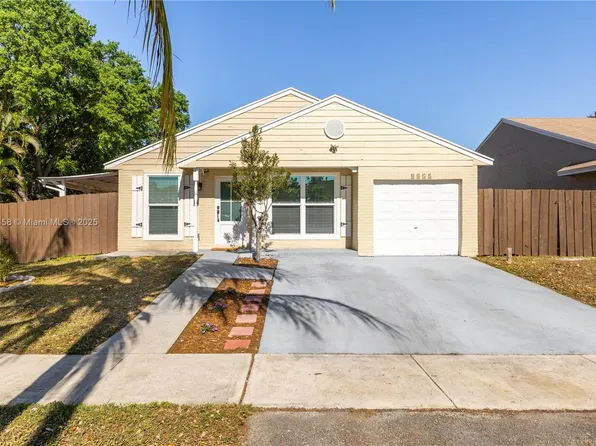 8451 SW 10th Ct, Pembroke Pines, FL 33025